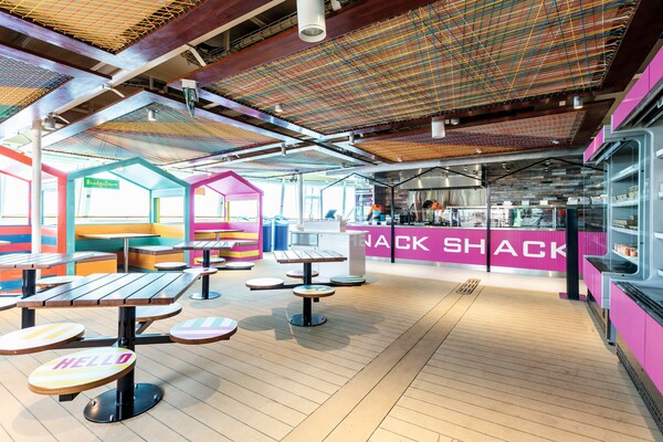 Marella Discovery - Snack Shack 2.jpg